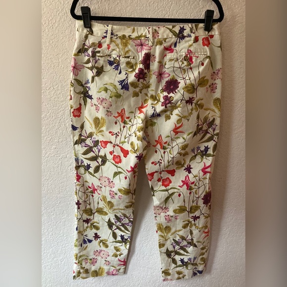 Lands’ End floral cropped pants - Picture 2 of 11